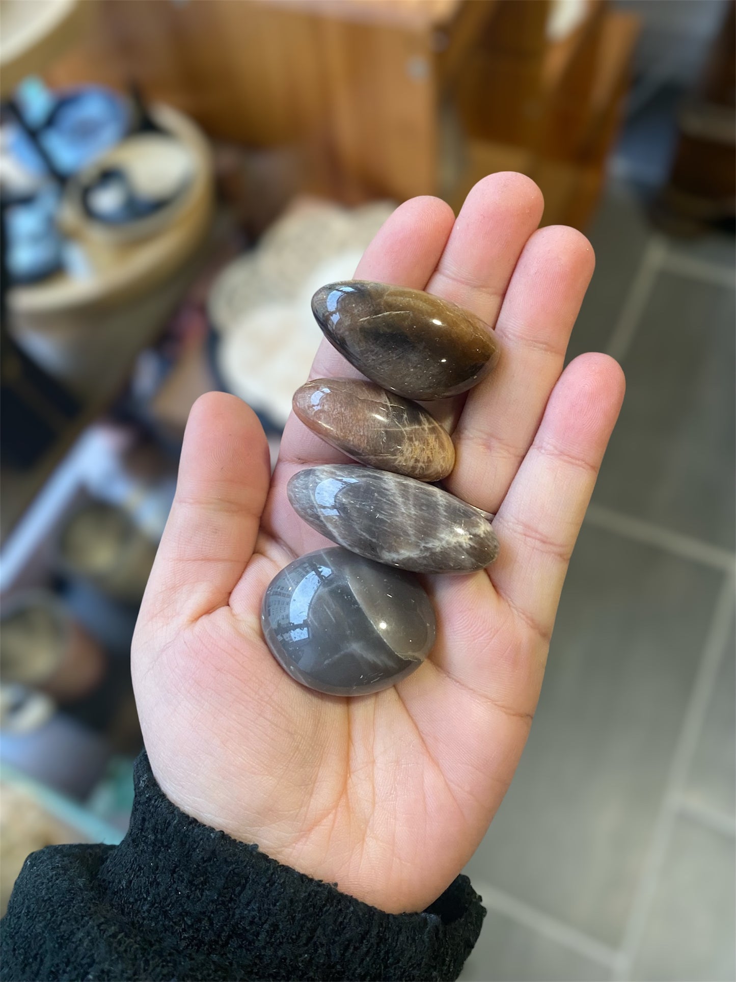 Pierre Roulée Pierre de Lune | Boutique Ésotérique - La Boutique Ô Mystères