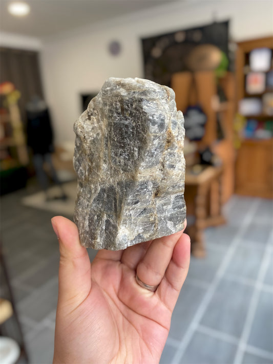 Forme Semi Poli Labradorite | Boutique Ésotérique - La Boutique Ô Mystères