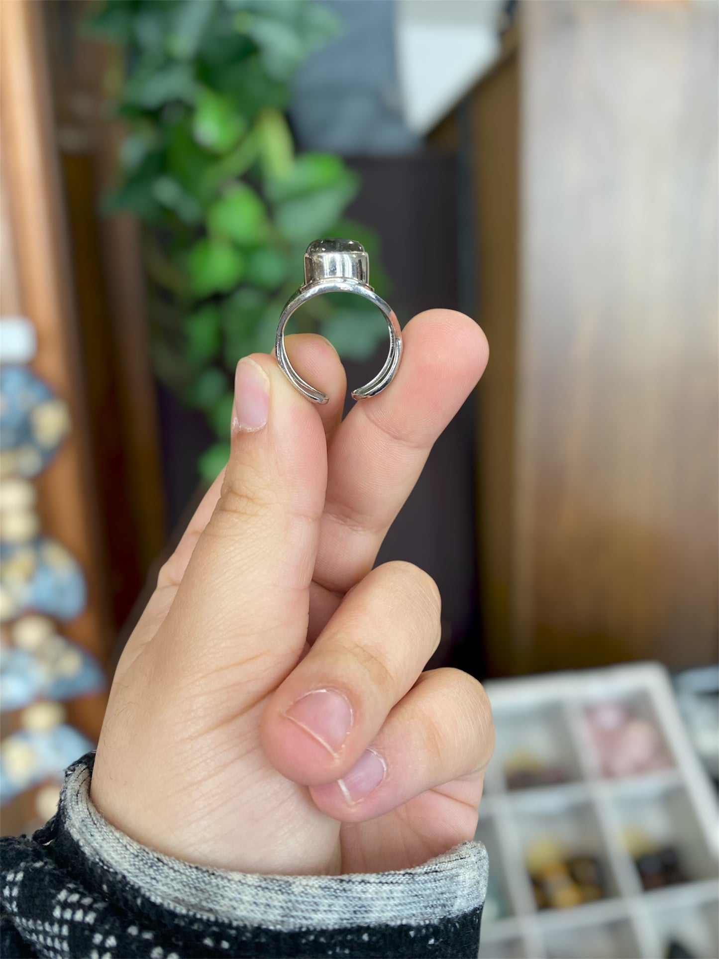 Bague avec Labradorite en argent 925 Boutique Ésotérique - La Boutique Ô Mystères