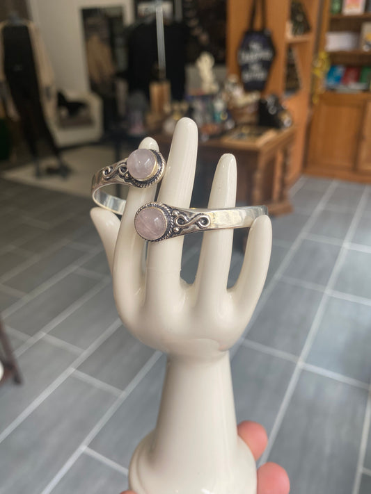 Bracelet Ethnique Quartz Rose Demi-Jonc Ethnique Argenté | Boutique Ésotérique - La Boutique Ô Mystères