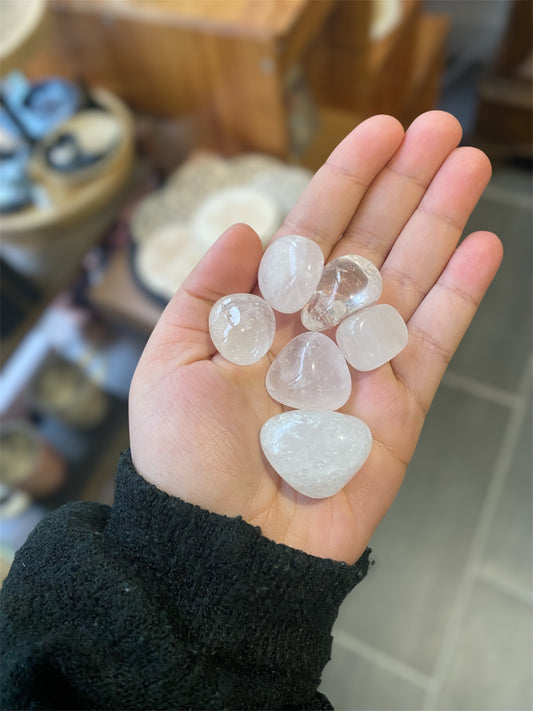Pierre Roulée Cristal de Roche | Boutique Ésotérique - La Boutique Ô Mystères
