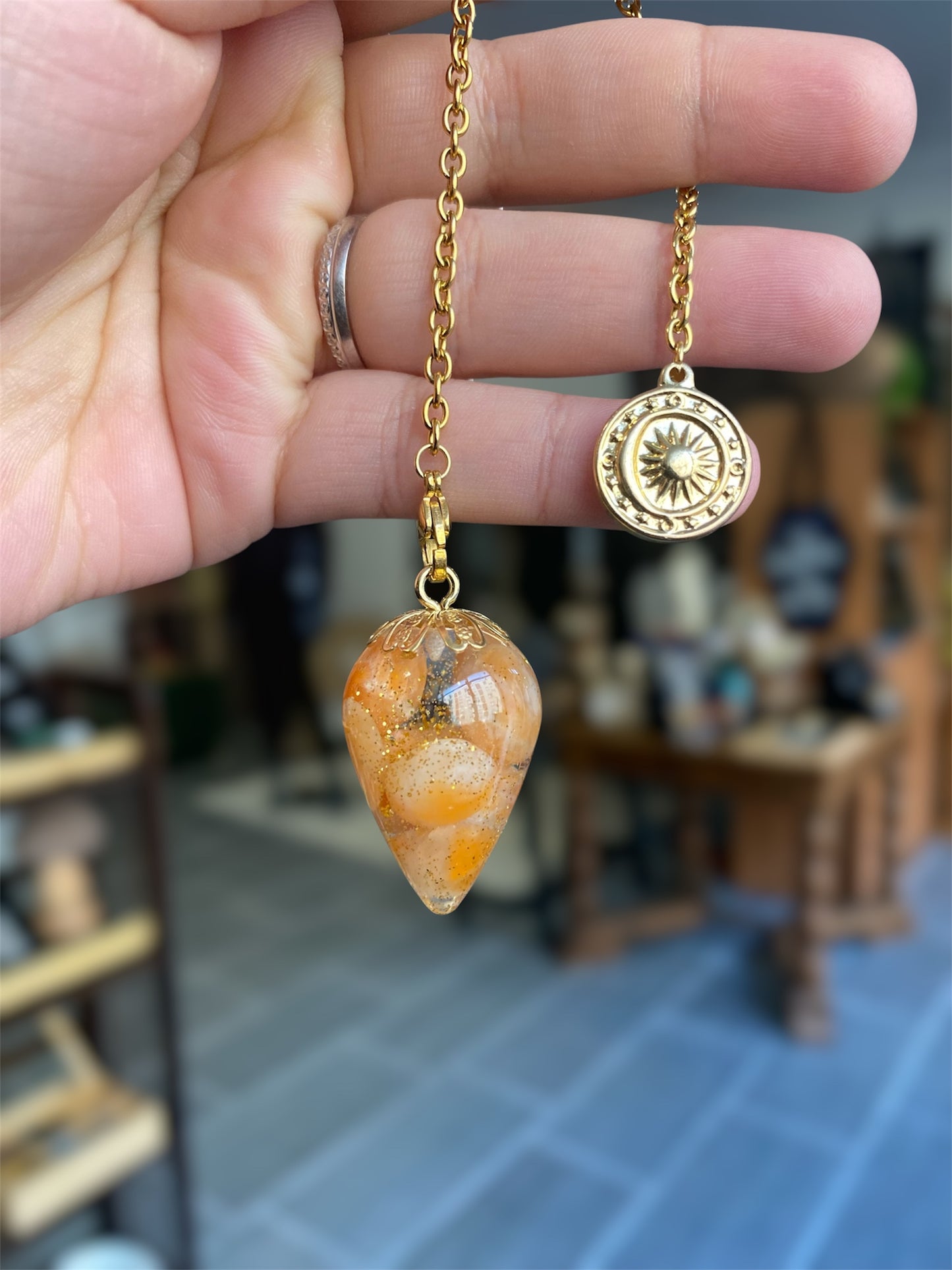 Pendule Pierre de Soleil & Résine | Boutique Ésotérique - La Boutique Ô Mystères
