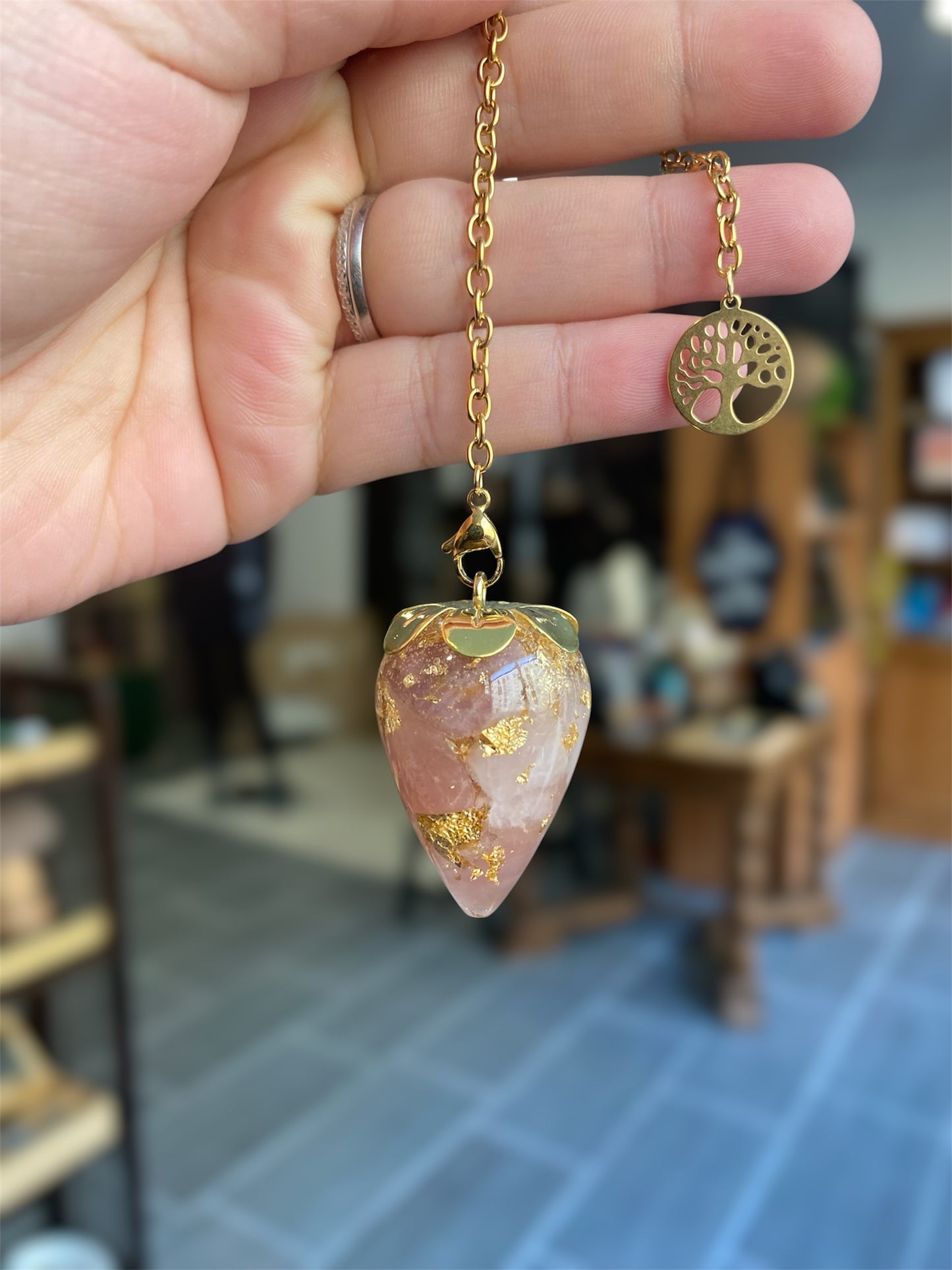 Pendule Quartz Rose & Résine | Boutique Ésotérique - La Boutique Ô Mystères