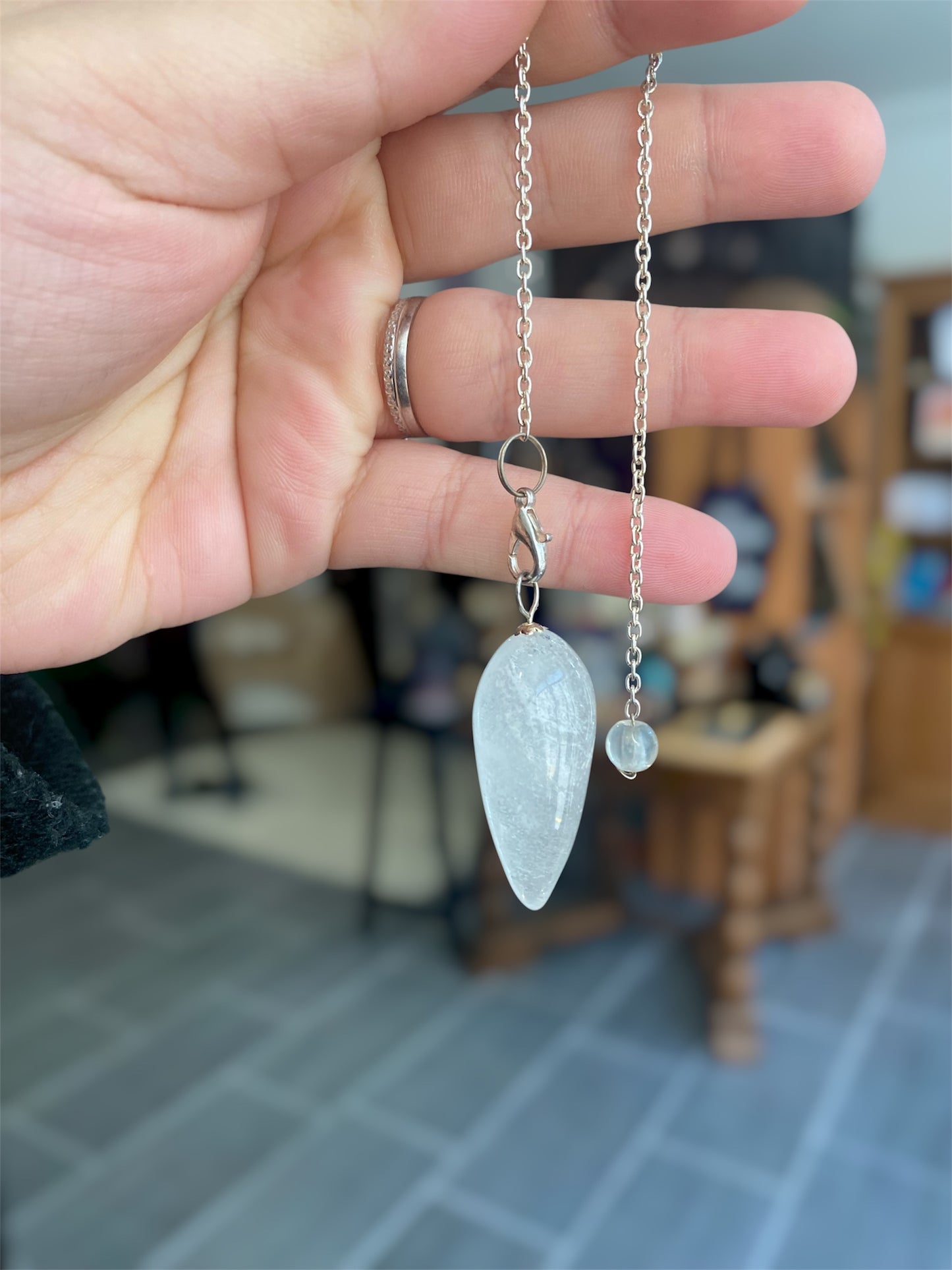 Pendule Ovale Cristal de Roche | Boutique Ésotérique - La Boutique Ô Mystères