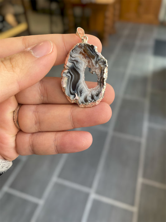 Pendentif Tranche Agate Cristallisée| Boutique Ésotérique - La Boutique Ô Mystères