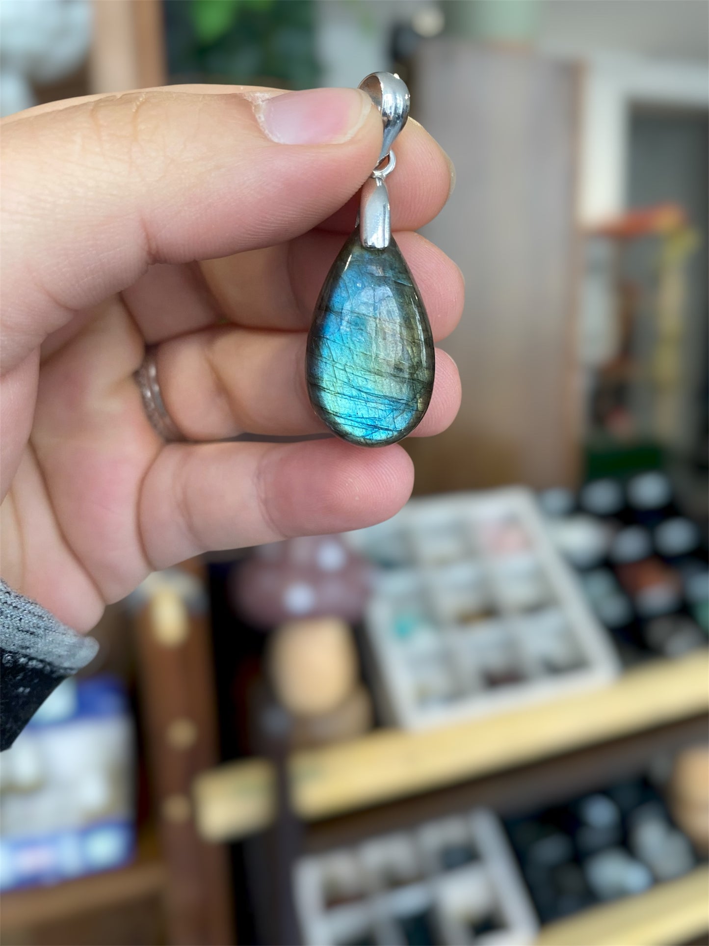 Pendentif Goutte Labradorite et Argent 925 | Boutique Ésotérique - La Boutique Ô Mystères