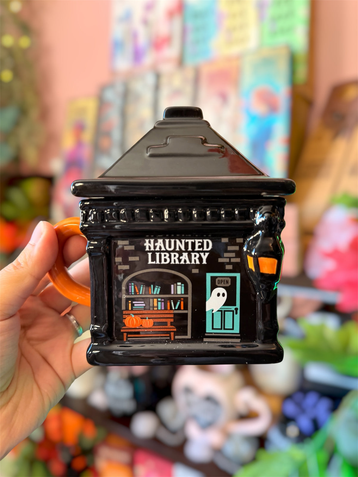 Tasse Haunted Library "Spooky Street" | Boutique Esotérique - La Boutique Ô Mystères