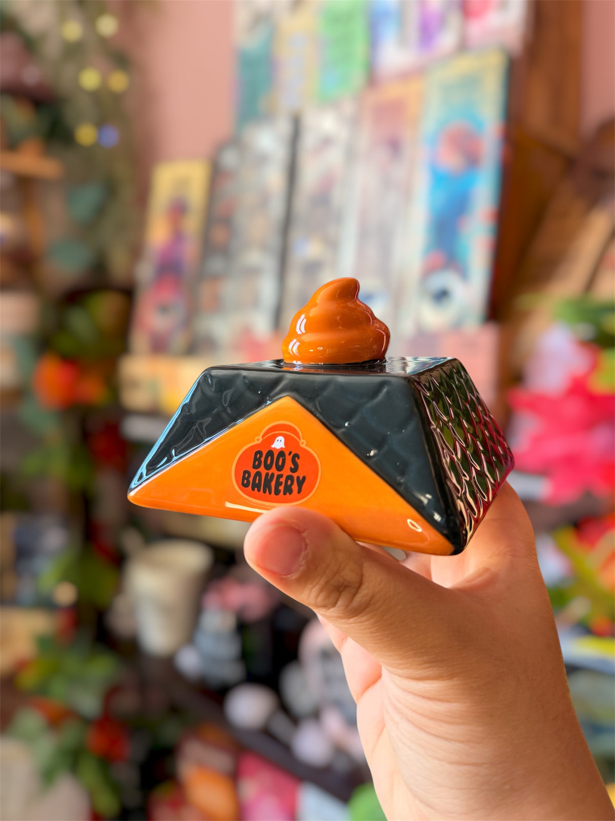 Tasse Boo’s Bakery Spooky Street | Boutique Esotérique - La Boutique Ô Mystères